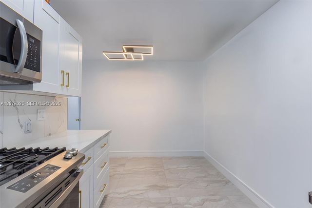 233 W 39th Place 0, Hialeah, FL 33012
