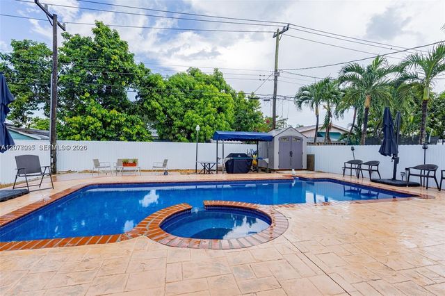 233 W 39th Place 0, Hialeah, FL 33012