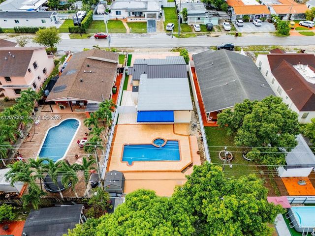 233 W 39th Place 0, Hialeah, FL 33012