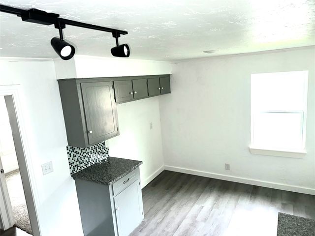 209 S Walnut Street, Winnsboro, TX 75494