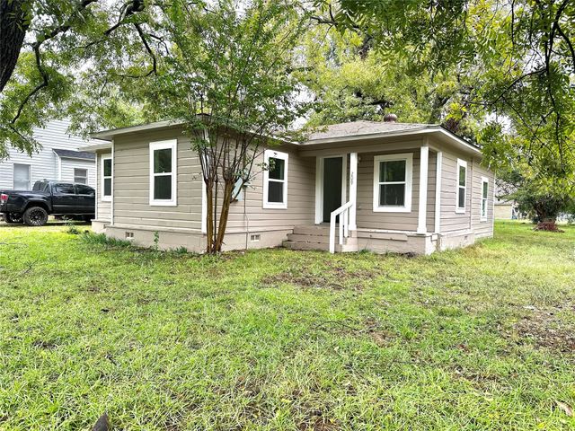209 S Walnut Street, Winnsboro, TX 75494