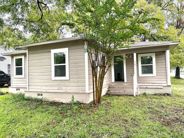 209 S Walnut Street, Winnsboro, TX 75494