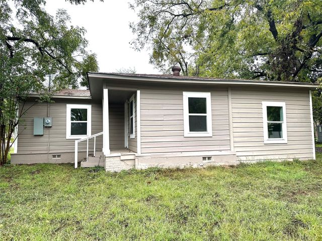 209 S Walnut Street, Winnsboro, TX 75494