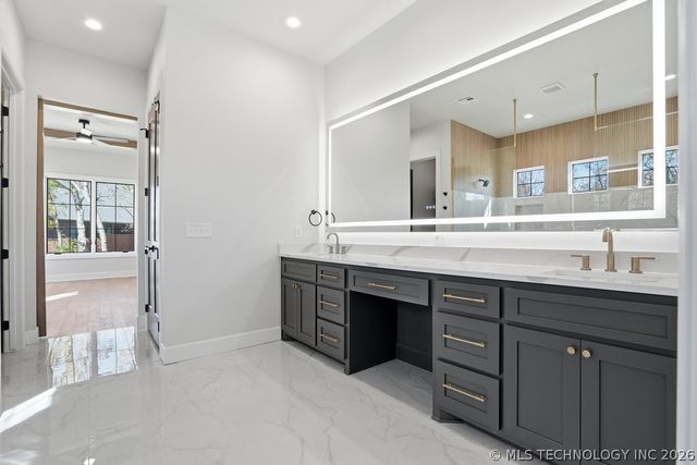 1937 Surrey Court, Bartlesville, OK 74006