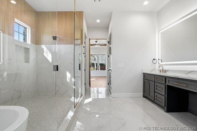 1937 Surrey Court, Bartlesville, OK 74006