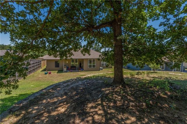 1818 Woodland Park Drive, Denison, TX 75020