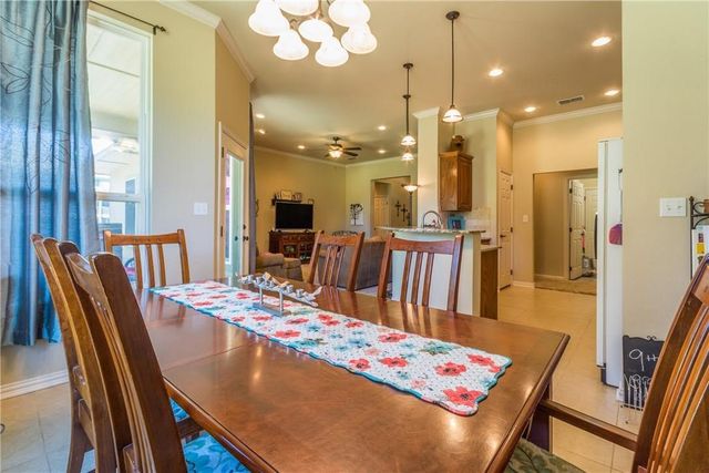 1818 Woodland Park Drive, Denison, TX 75020