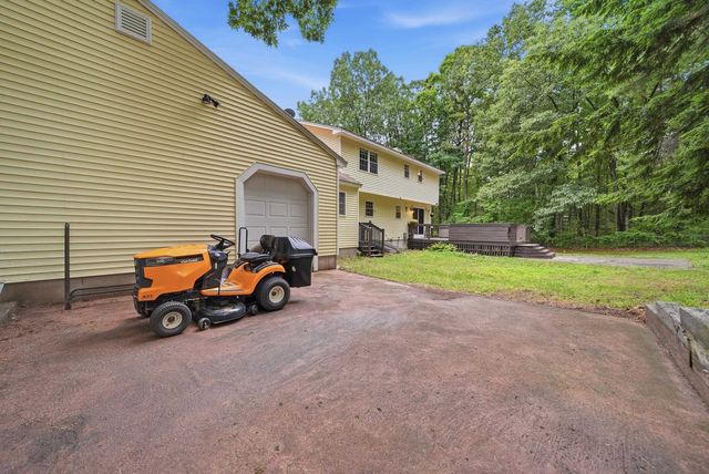 25 Camp Sargent Road, Merrimack, NH 03054