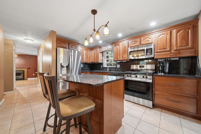 25 Camp Sargent Road, Merrimack, NH 03054