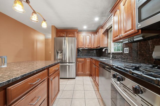 25 Camp Sargent Road, Merrimack, NH 03054