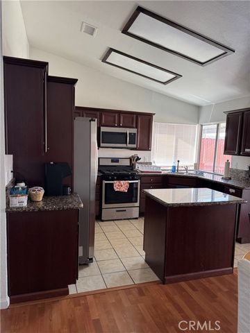 14230 Hillsborough Drive, Victorville, CA 92392