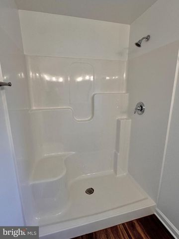 1241 PINE GROVE RD, Berkeley Springs, WV 25411