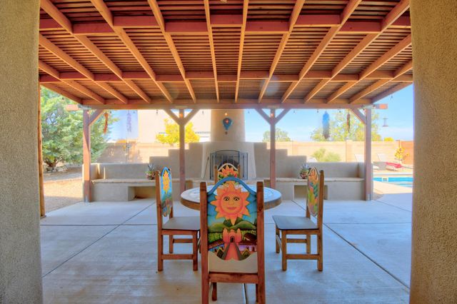 6621 Nagoya Road NE, Rio Rancho, NM 87144