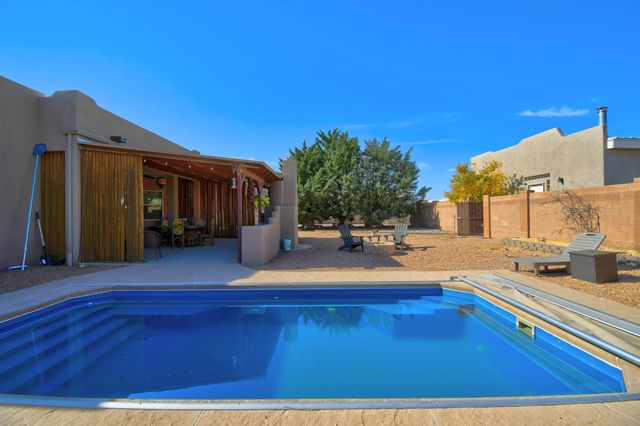 6621 Nagoya Road NE, Rio Rancho, NM 87144