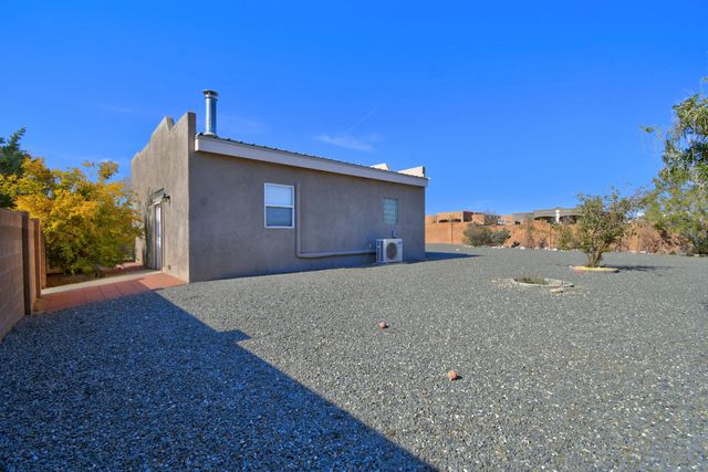 6621 Nagoya Road NE, Rio Rancho, NM 87144