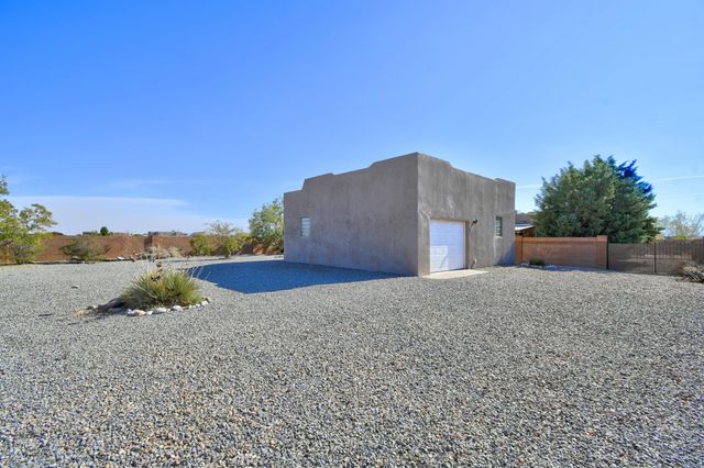 6621 Nagoya Road NE, Rio Rancho, NM 87144