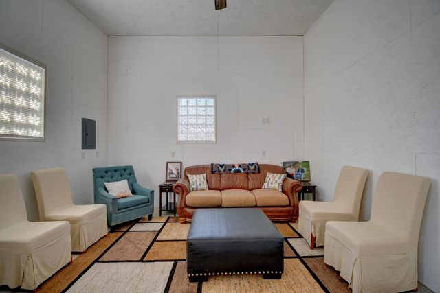 6621 Nagoya Road NE, Rio Rancho, NM 87144