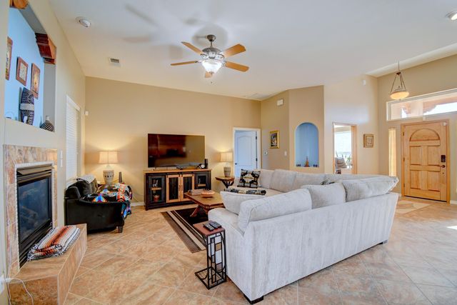 6621 Nagoya Road NE, Rio Rancho, NM 87144