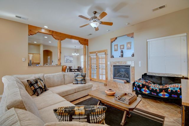 6621 Nagoya Road NE, Rio Rancho, NM 87144