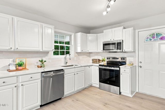 1065 S Windrace Trail, Sanford, NC 27332