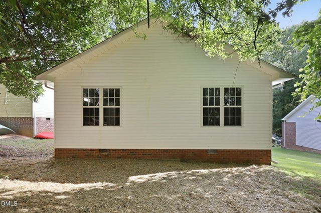 1065 S Windrace Trail, Sanford, NC 27332