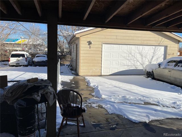 1250 S Ames Street, Lakewood, CO 80232