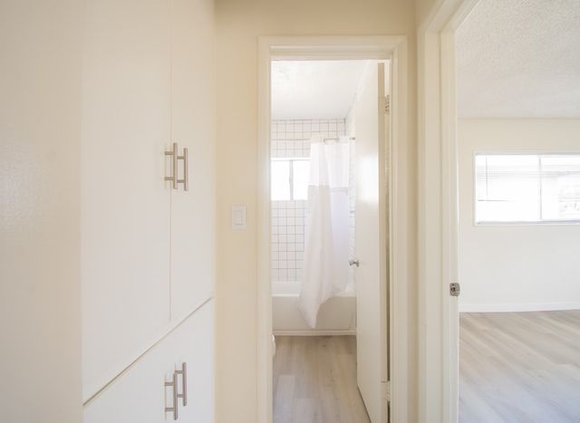 906 E Imperial, El Segundo, CA 90245