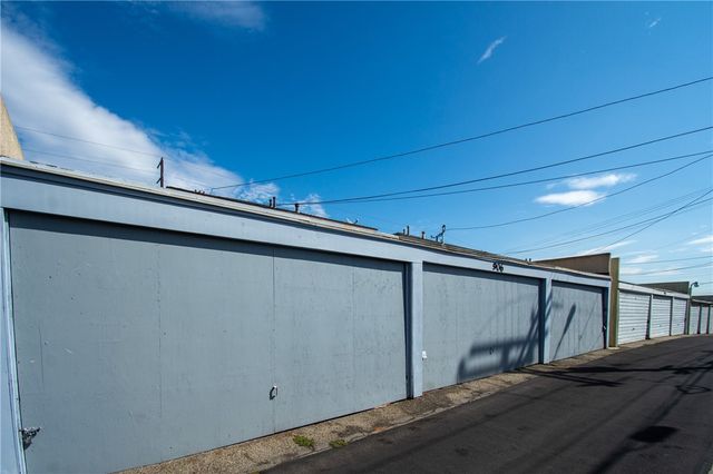 906 E Imperial, El Segundo, CA 90245