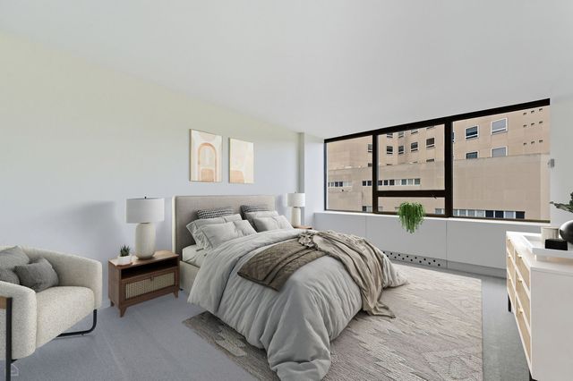 2800 N Lake Shore Drive 305, Chicago, IL 60657