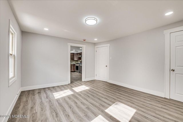 31 Smullen Street, Sayreville, NJ 08872