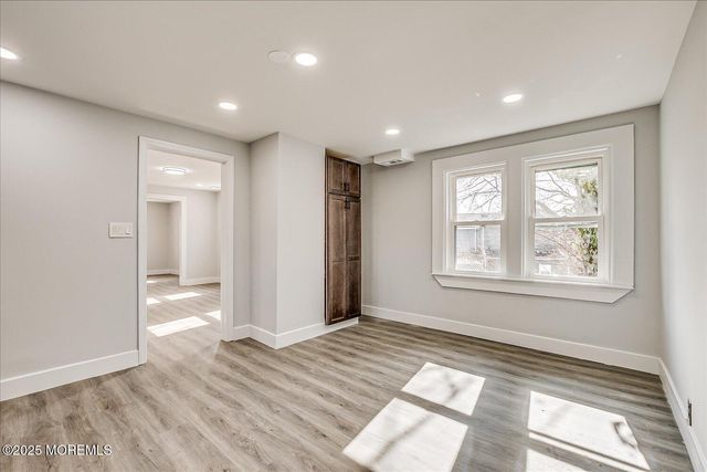 31 Smullen Street, Sayreville, NJ 08872