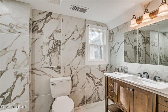 31 Smullen Street, Sayreville, NJ 08872