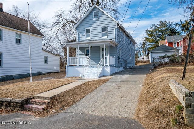 31 Smullen Street, Sayreville, NJ 08872