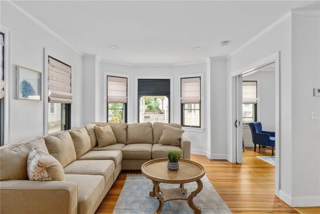 11 Sunshine Court, Newport, RI 02840