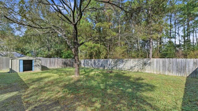 8892 E Buffalo Circle, Willis, TX 77378