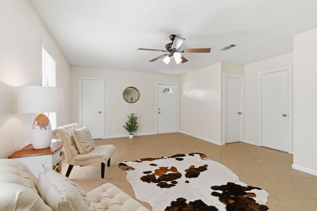 8892 E Buffalo Circle, Willis, TX 77378