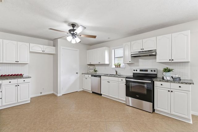 8892 E Buffalo Circle, Willis, TX 77378