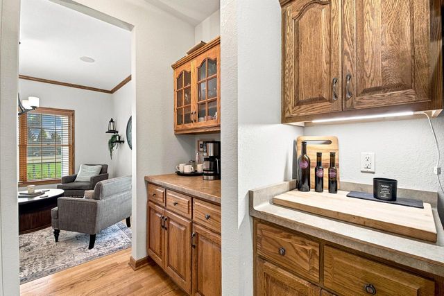 W238S5976 Prairie Wolf COURT, Waukesha, WI 53189
