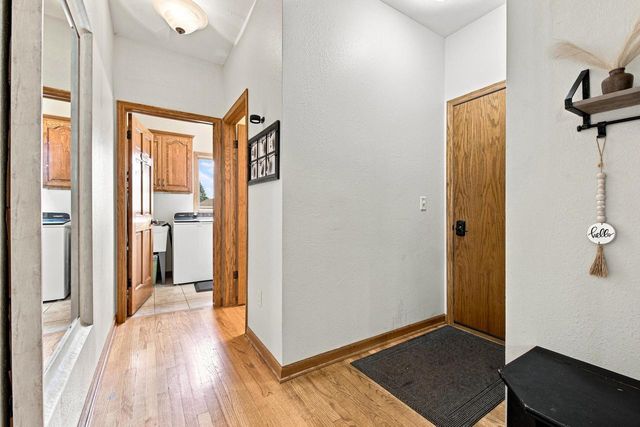 W238S5976 Prairie Wolf COURT, Waukesha, WI 53189