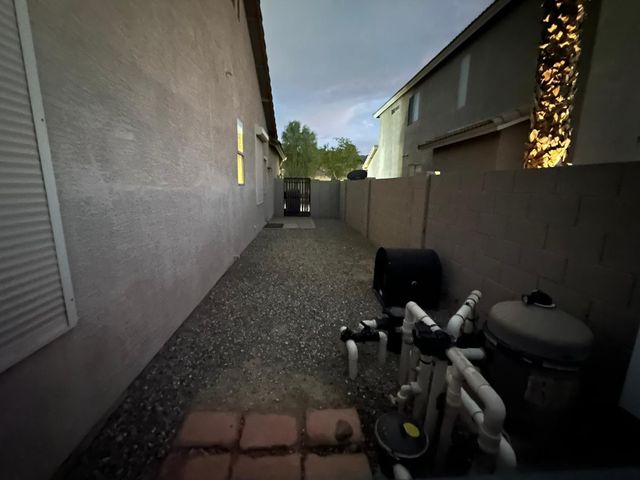 1812 E Beverly Road, Phoenix, AZ 85042