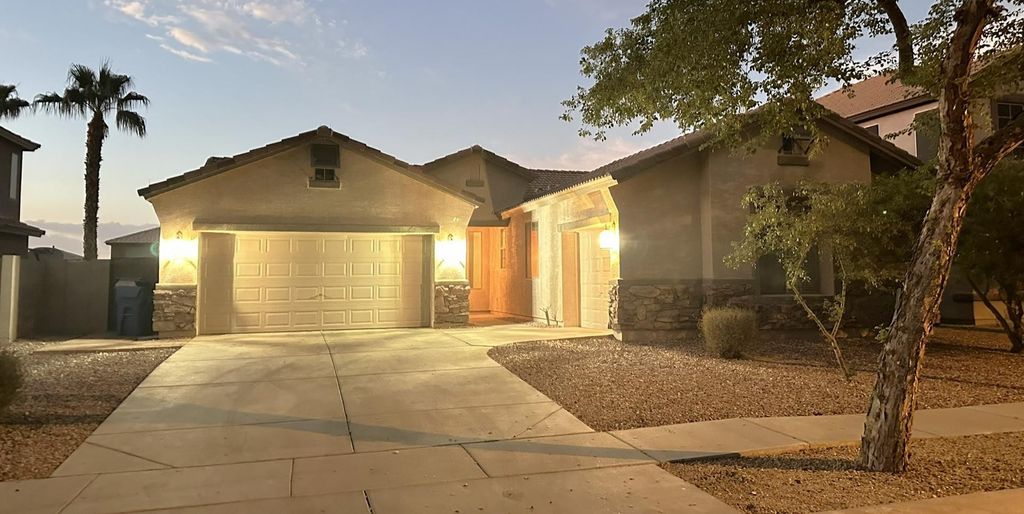 1812 E Beverly Road, Phoenix, AZ 85042