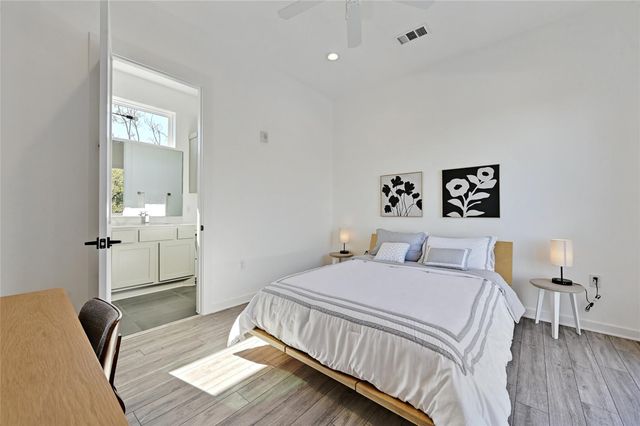 2804 S 1st ST 2106, Austin, TX 78704