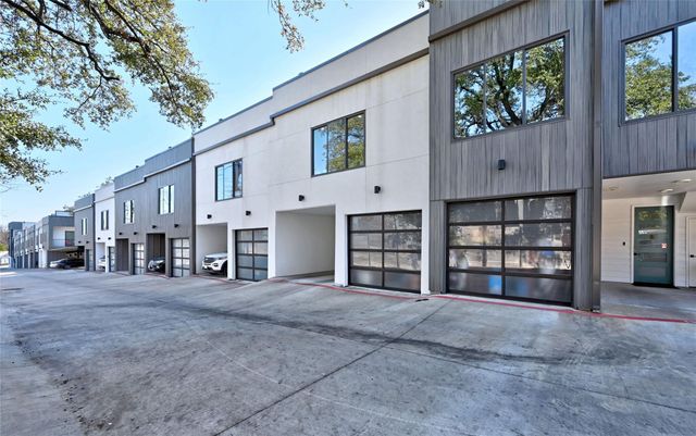 2804 S 1st ST 2106, Austin, TX 78704