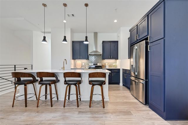 2804 S 1st ST 2106, Austin, TX 78704