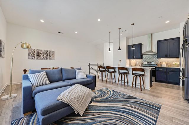 2804 S 1st ST 2106, Austin, TX 78704