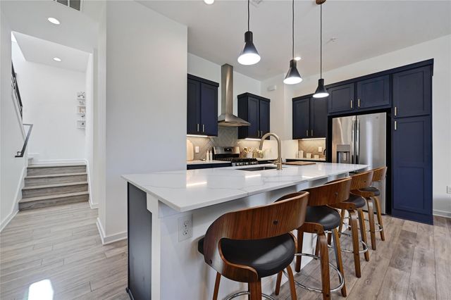 2804 S 1st ST 2106, Austin, TX 78704