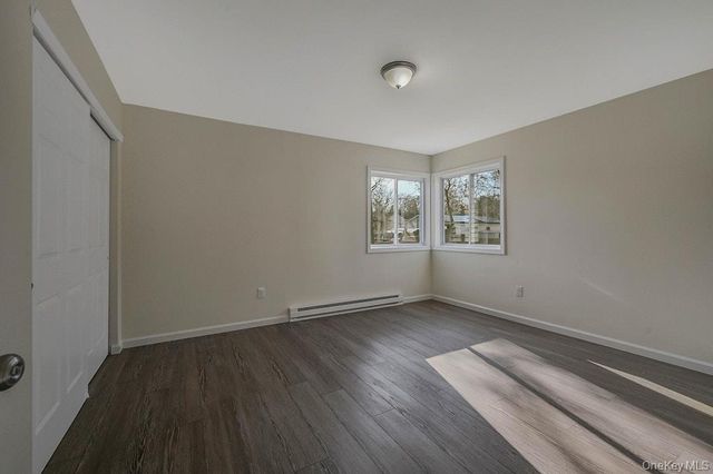 4 Park Lane, Middle Island, NY 11953