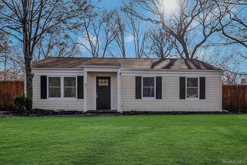 4 Park Lane, Middle Island, NY 11953