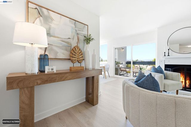 1075 Shell Blvd 11, Foster City, CA 94404