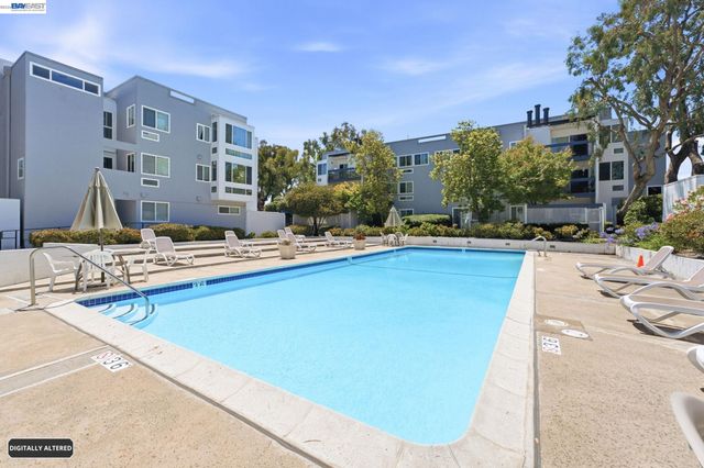1075 Shell Blvd 11, Foster City, CA 94404